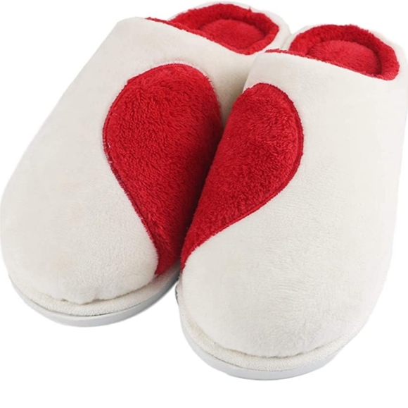 Heart Memory Foam Slippers - Picture 4 of 7